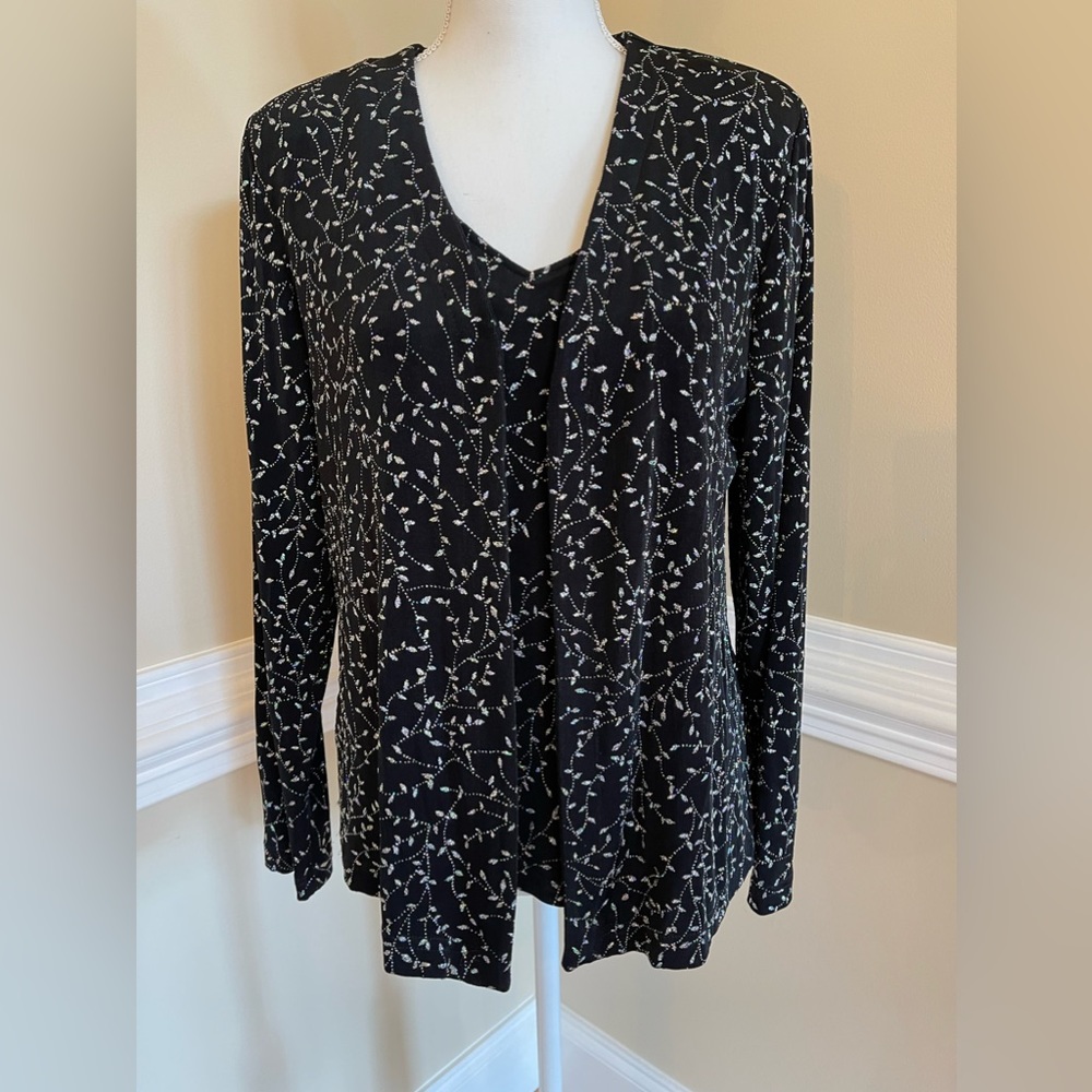Ronni Nicole Cardigan Set, Medium, Black Floral, Sparkle, Glitter 2 Piece Blouse